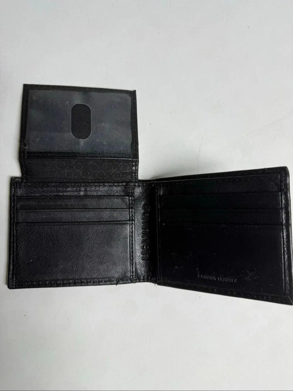 Calvin Klein Black Leather Bifold Wallet Men’s Designer Card Holder